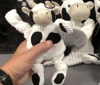 Sterke hondenknuffel koe